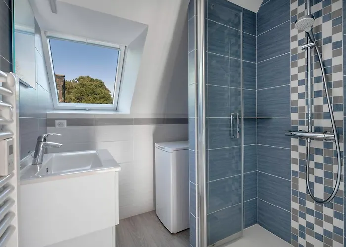 Vue Et Les Pieds Dans L'eau!